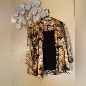 Gloria Vance Woman -Elegant Women's Gold and Black kimono styled blouse vintage